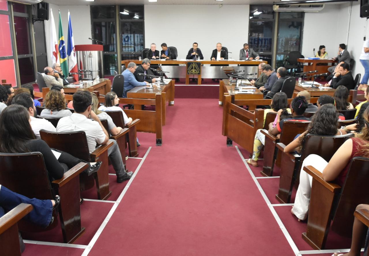 Automutilação é tema de projeto de lei aprovado em Timóteo