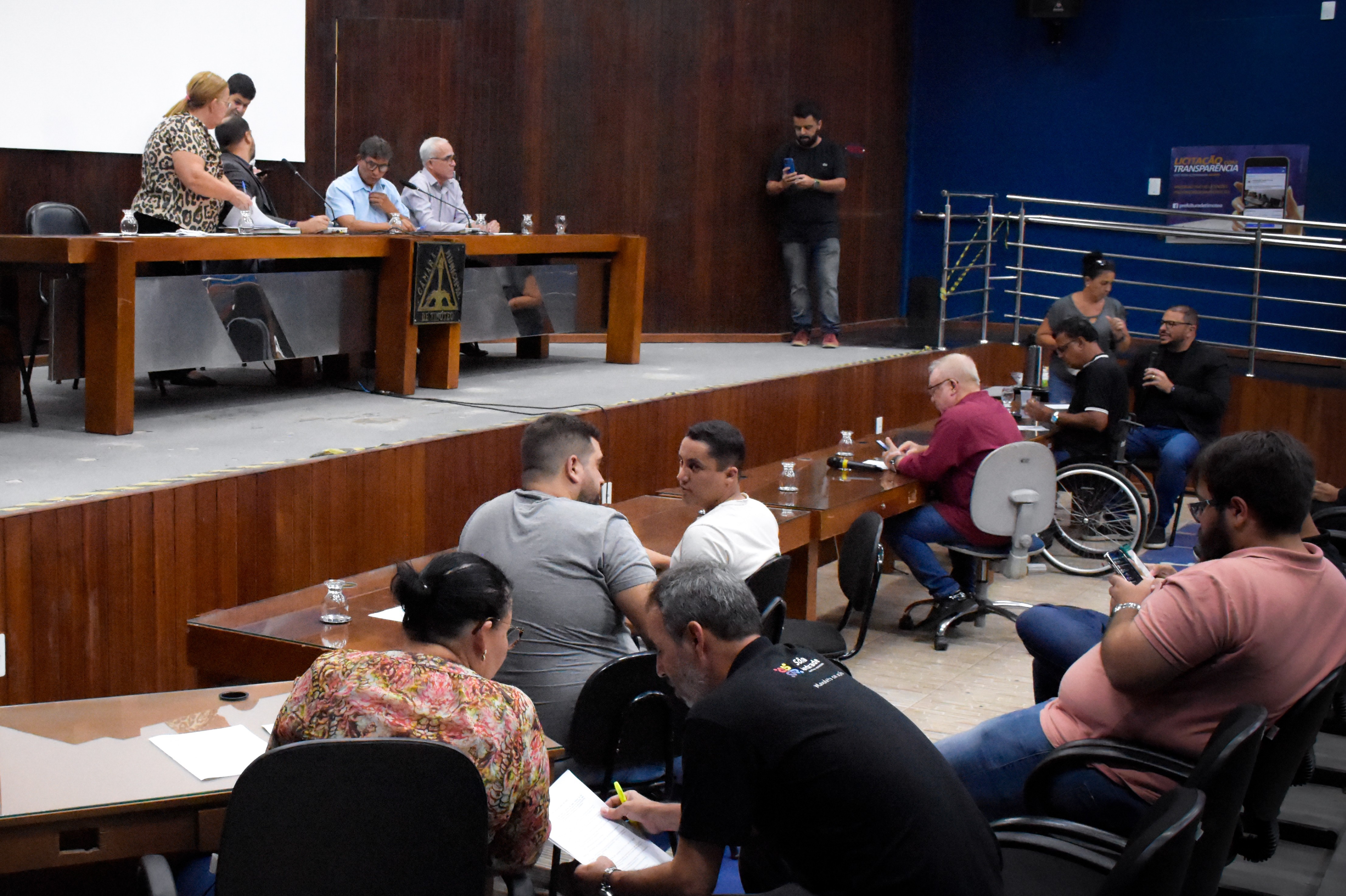 Câmara de Timóteo aprova recomposição salarial de servidores do Executivo