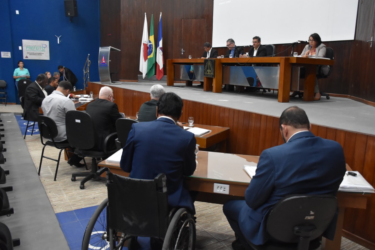 Projeto que proíbe banheiros unissex é aprovado