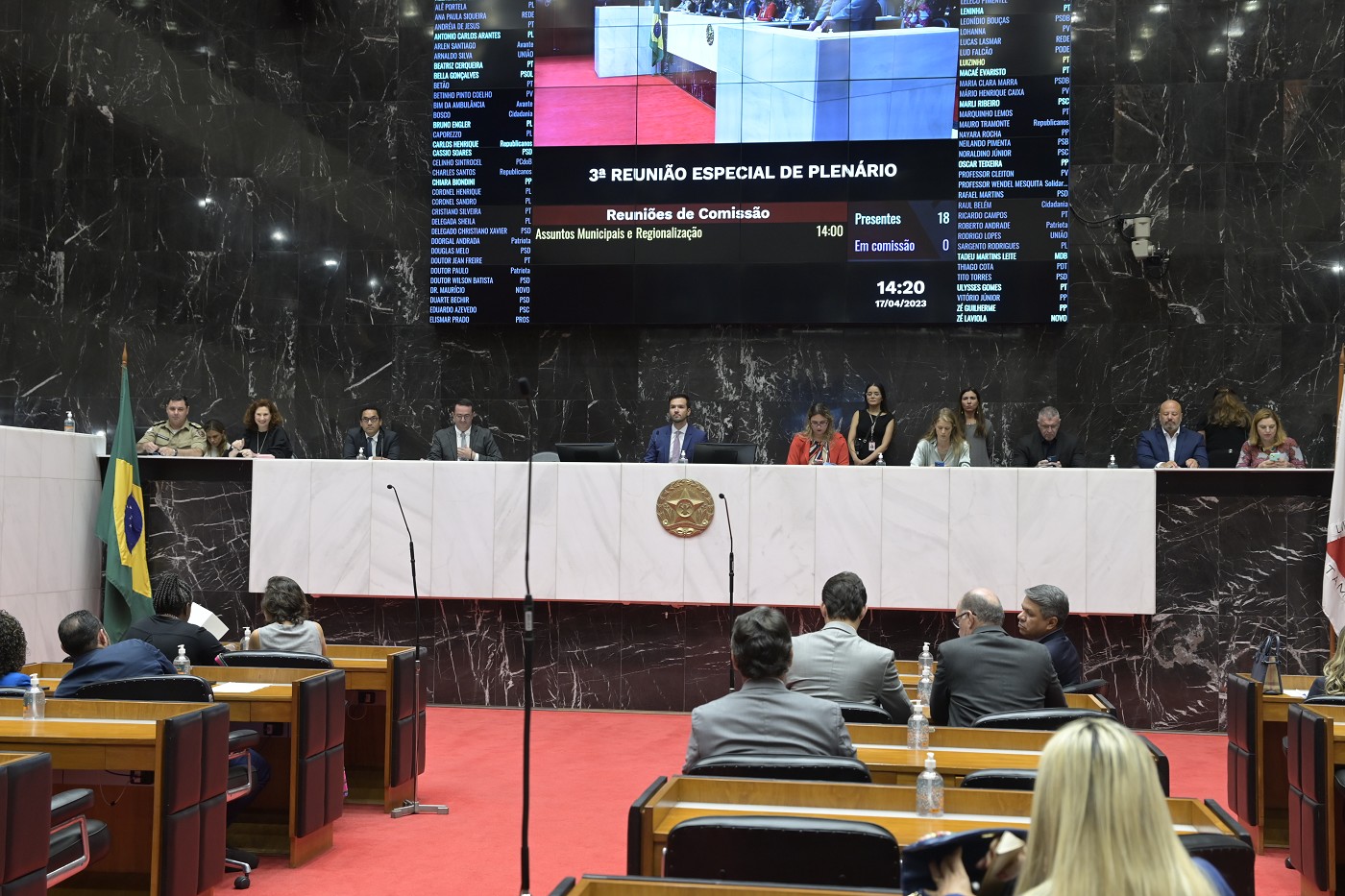 Vereadores participam de encontro na ALMG sobre a violência nas escolas 